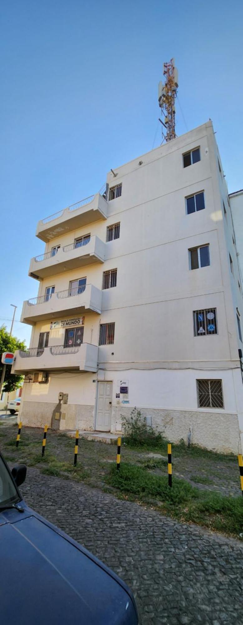 No Cash Accepted-Meeting Point Hostel- Praia, Also In Tarrafal & Fogo Exterior photo