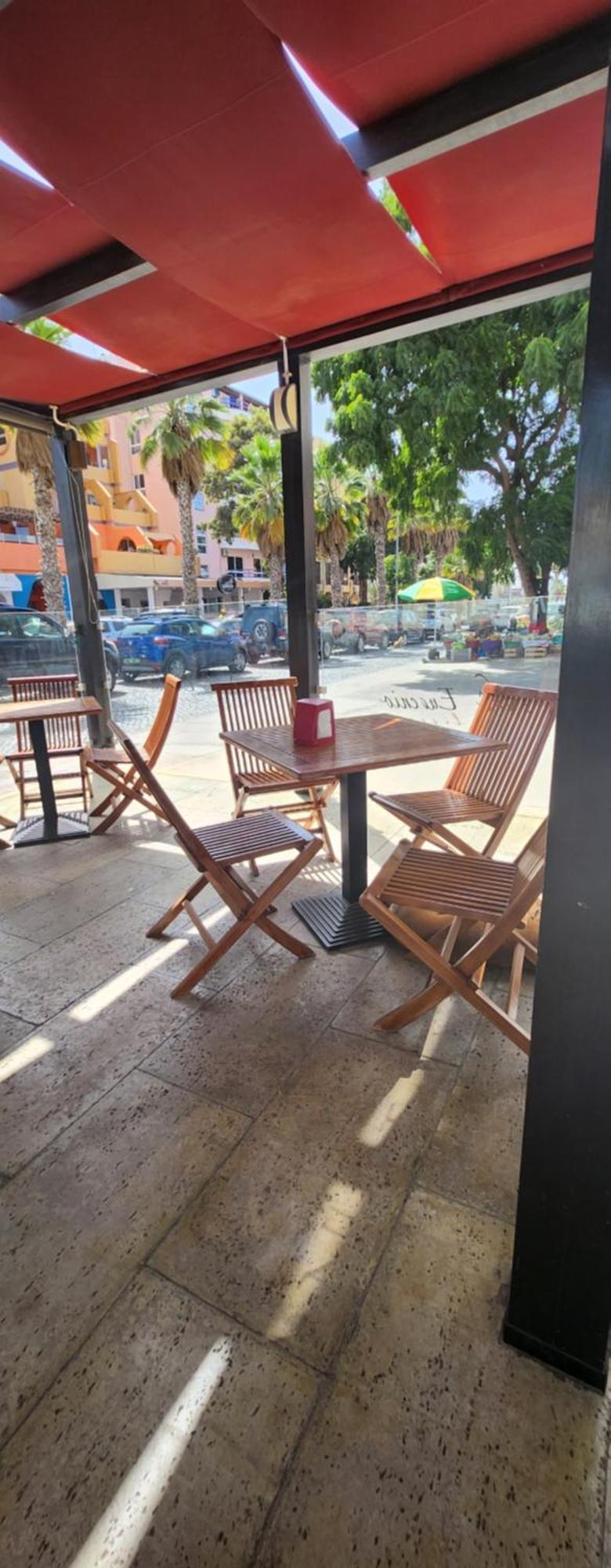 No Cash Accepted-Meeting Point Hostel- Praia, Also In Tarrafal & Fogo Exterior photo