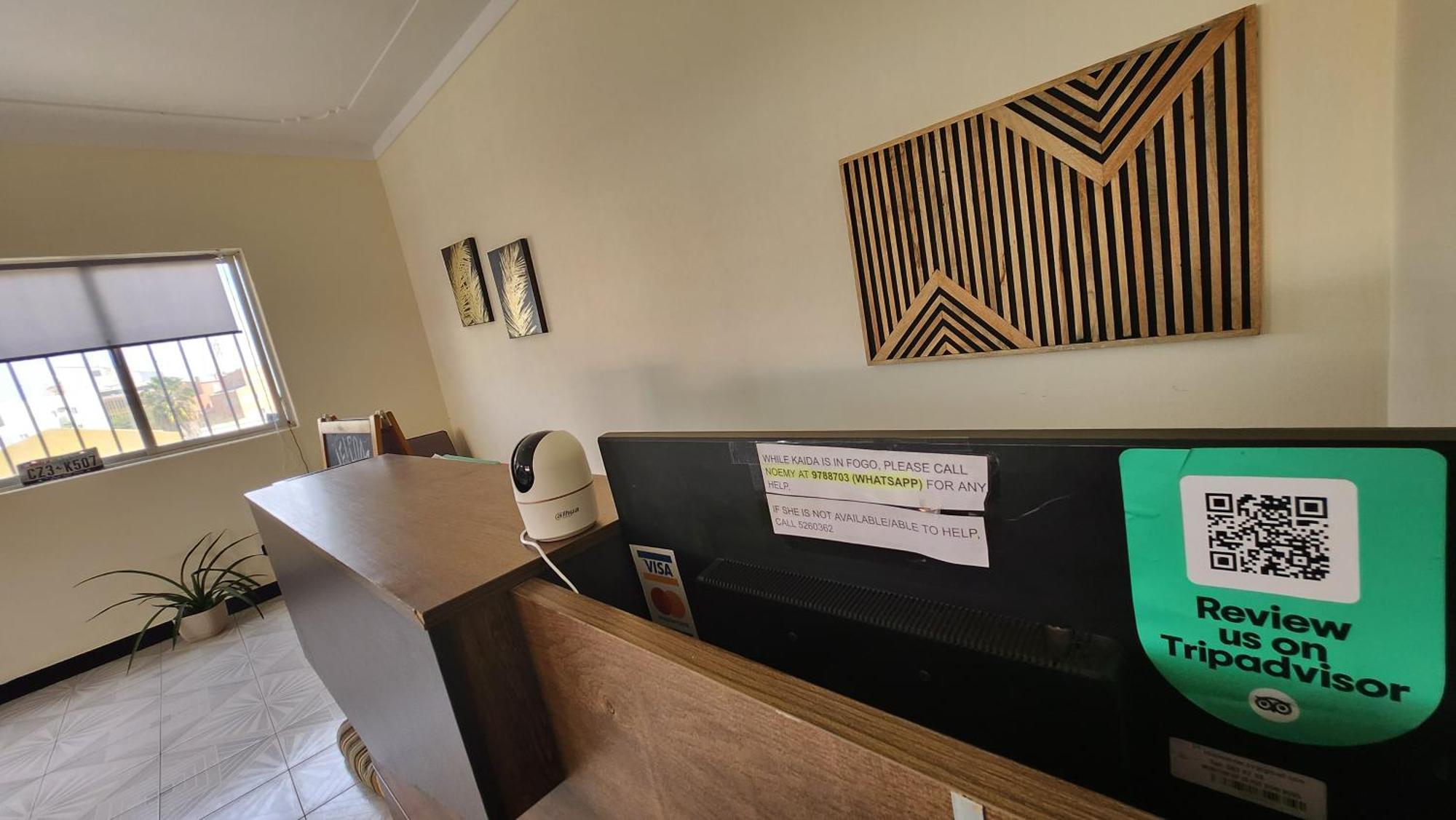 No Cash Accepted-Meeting Point Hostel- Praia, Also In Tarrafal & Fogo Exterior photo